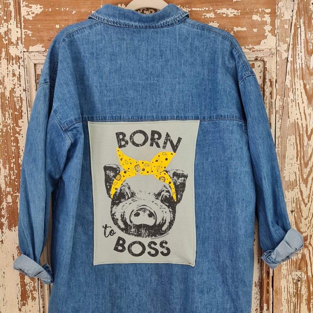 unique Jeans Jacket with patch on the back XL or Oversize